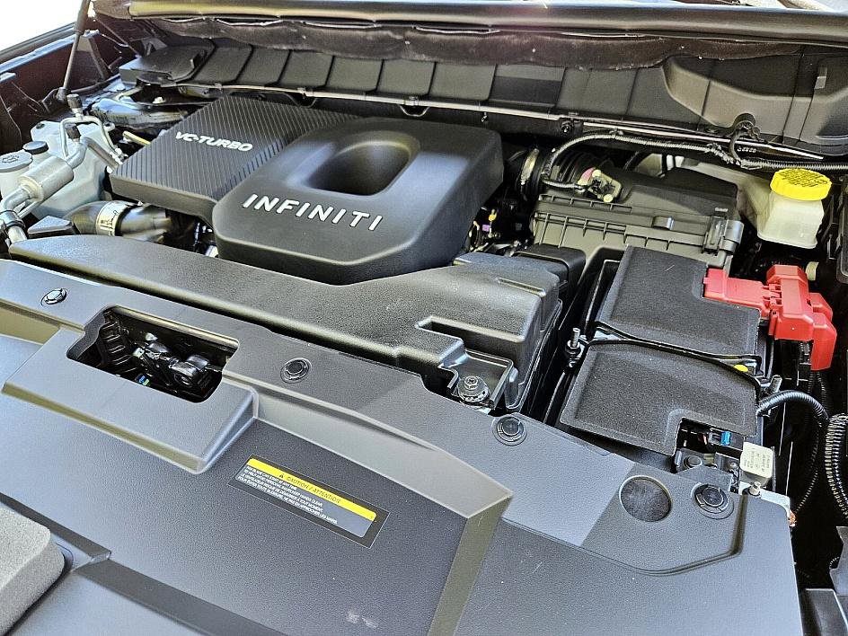 New 2026 INFINITI QX60 Luxe image 17