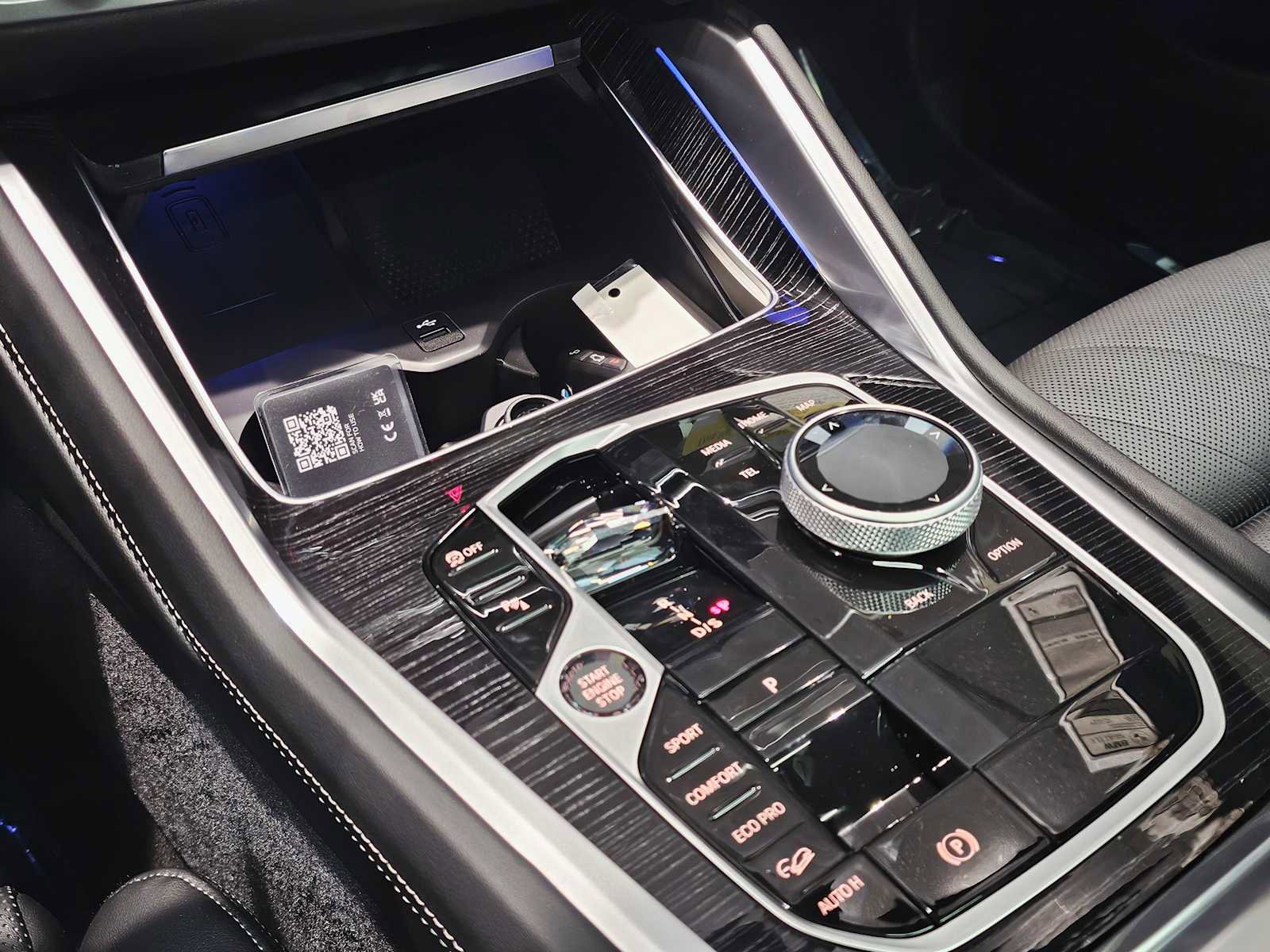 New 2026 BMW X6 xDrive40i w/ Executive Package image 17