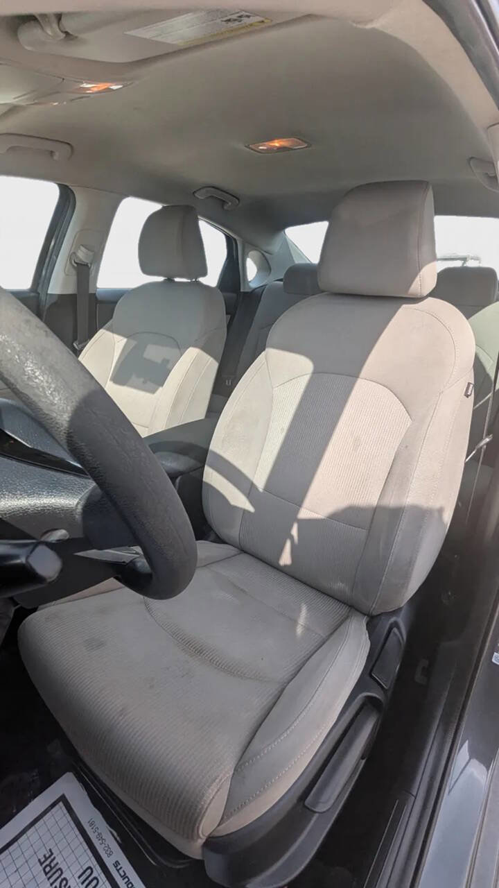 Used 2019 Kia Forte LXS image 10