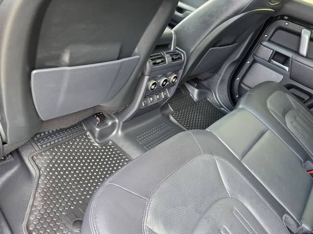 Used 2022 Land Rover Defender 110 X-Dynamic HSE AWD/4WD image 29