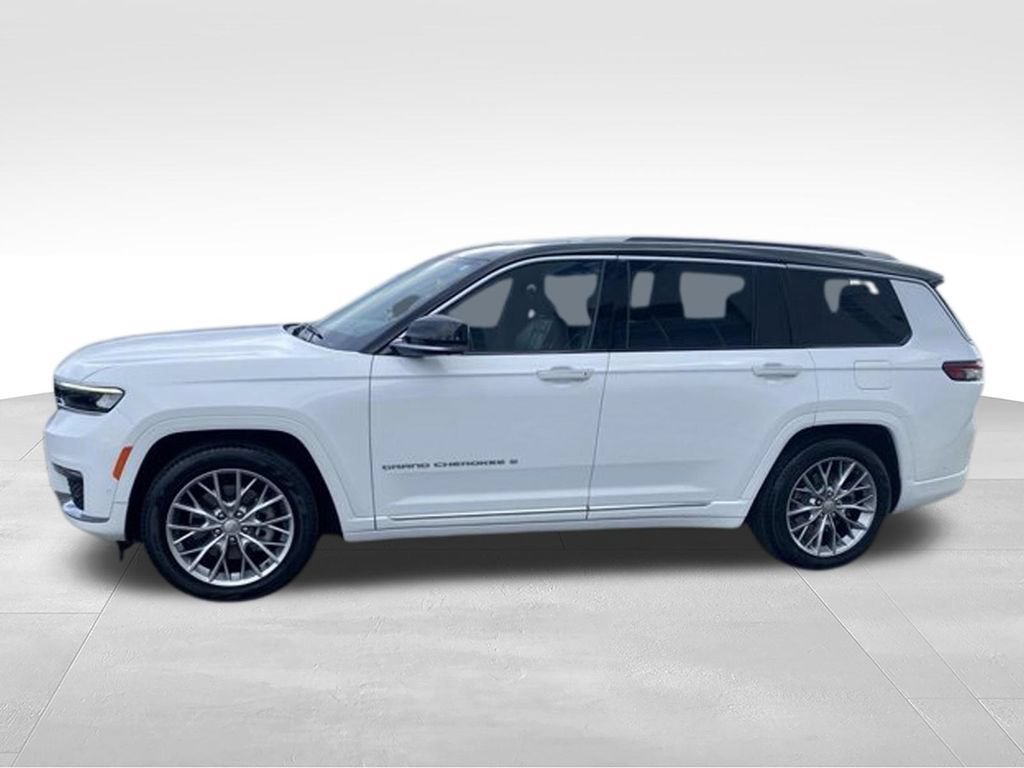 Used 2022 Jeep Grand Cherokee L Summit w/ Advanced Protech Group IV AWD/4WD image 5