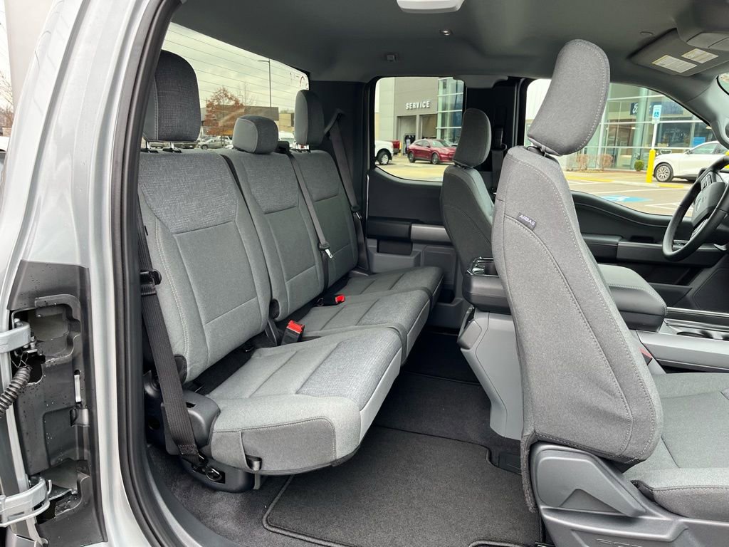 New 2026 Ford F150 XLT w/ XLT Chrome Appearance Package image 9