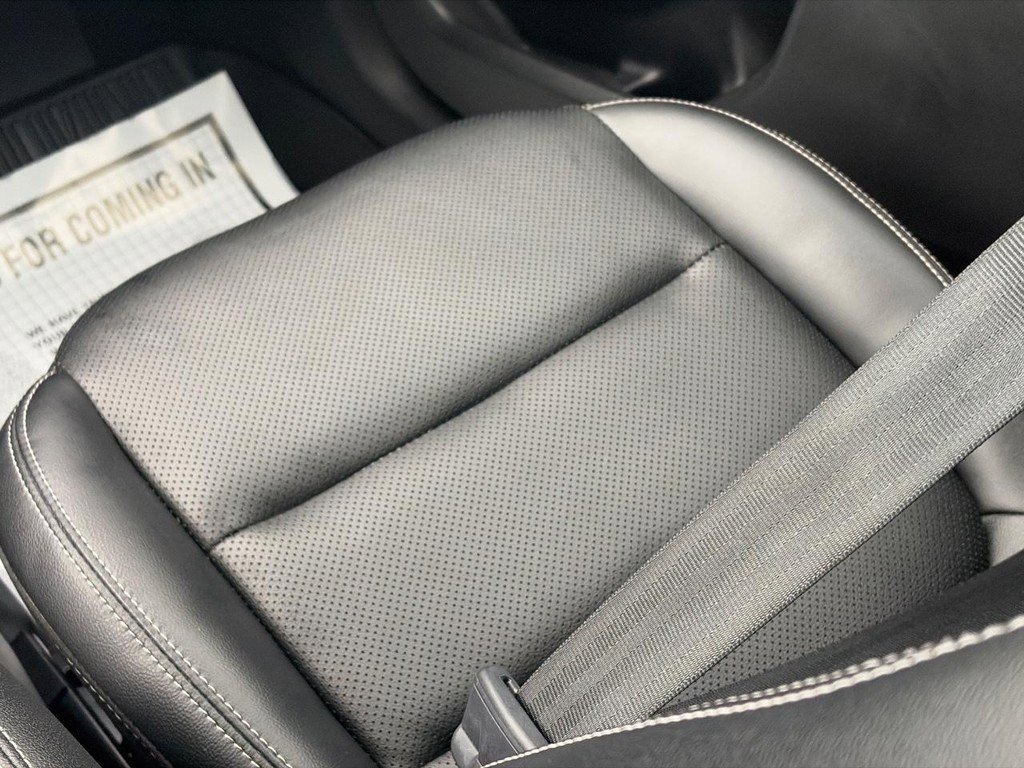 Used 2022 Ford Escape SEL AWD/4WD image 16