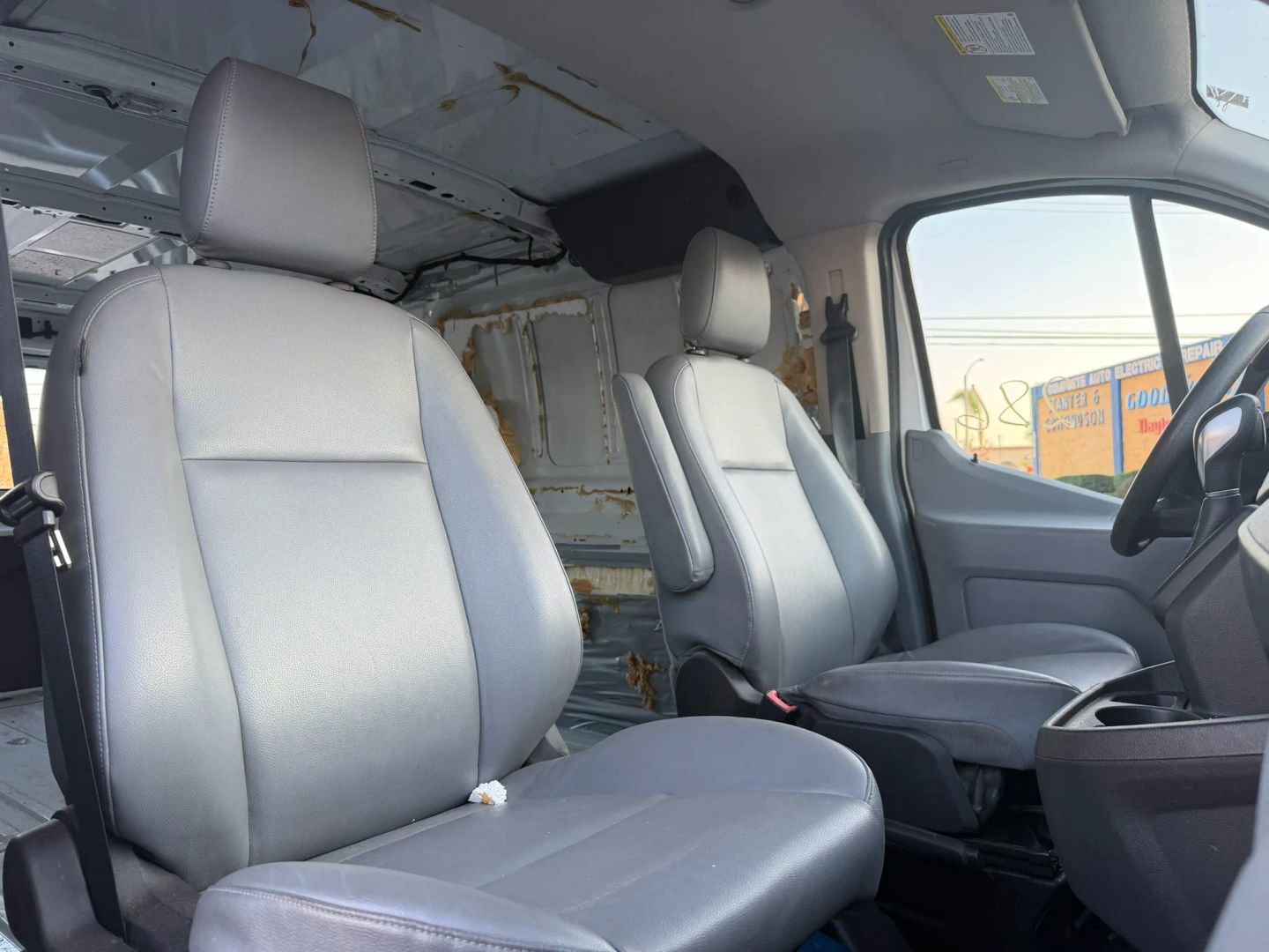 Used 2016 Ford Transit 150 130 Low Roof RWD image 13