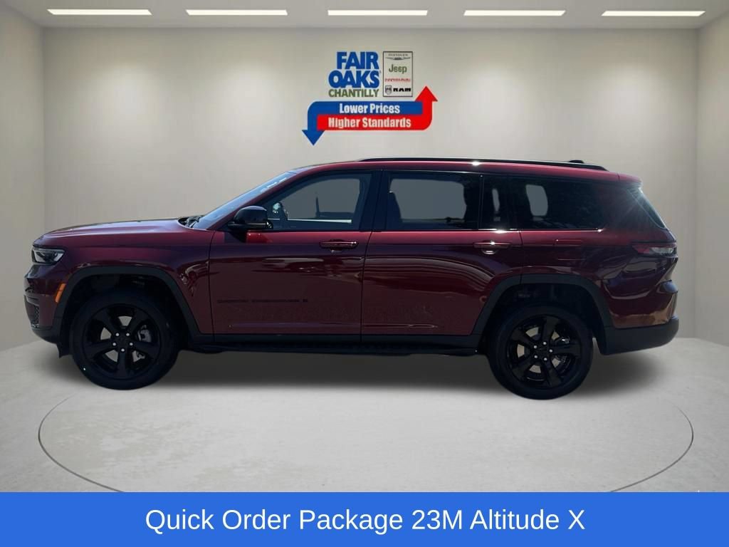 Used 2024 Jeep Grand Cherokee L Altitude AWD/4WD image 10