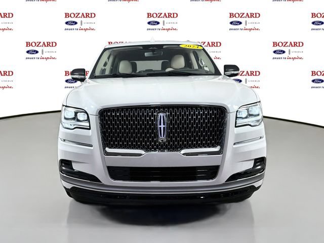 Certified 2024 Lincoln Navigator Reserve AWD/4WD image 2