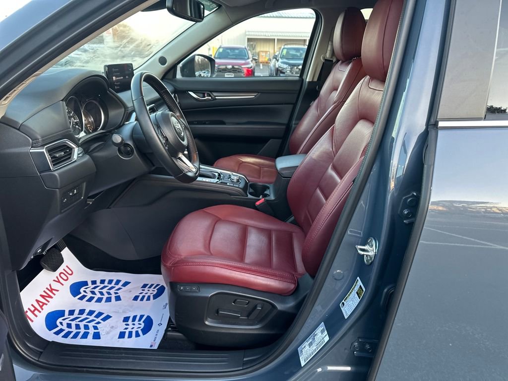 Used 2024 MAZDA CX-5 Carbon Edition image 9