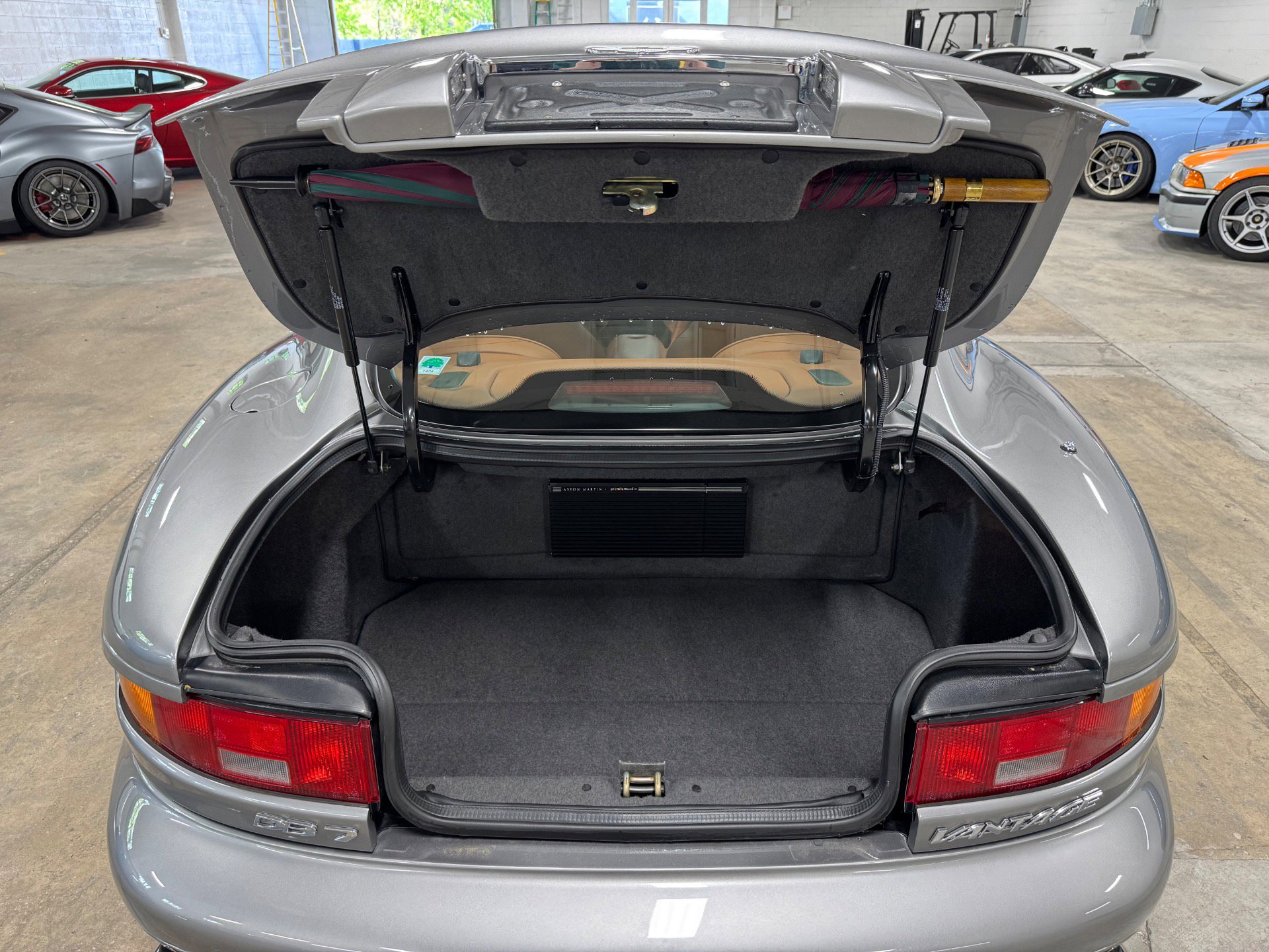 Used 2002 Aston Martin DB7 Vantage image 90