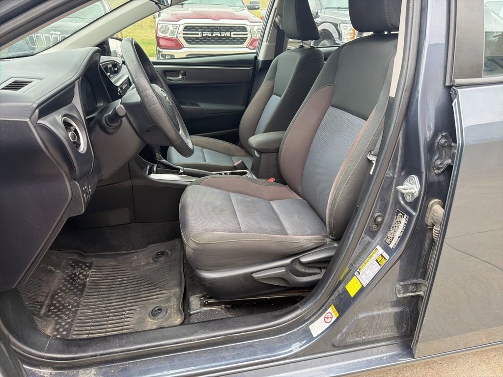 Used 2018 Toyota Corolla LE image 9