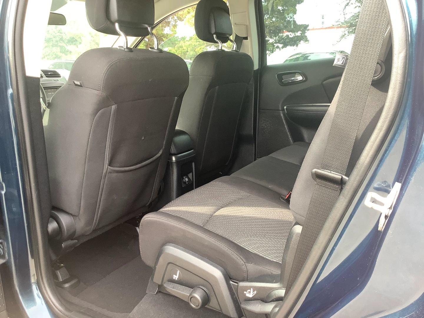 Used 2014 Dodge Journey American Value Package w/ Flexible Seating Group FWD image 21