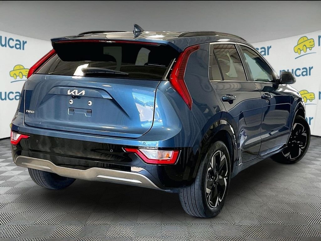 Used 2024 Kia Niro Wind w/ Wind Preserve Package FWD image 6