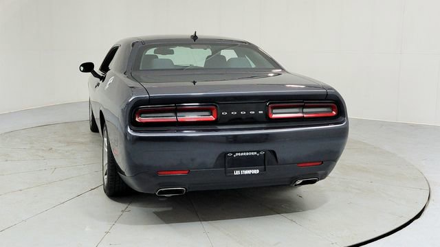 Used 2017 Dodge Challenger SXT w/ Driver Convenience Group image 4