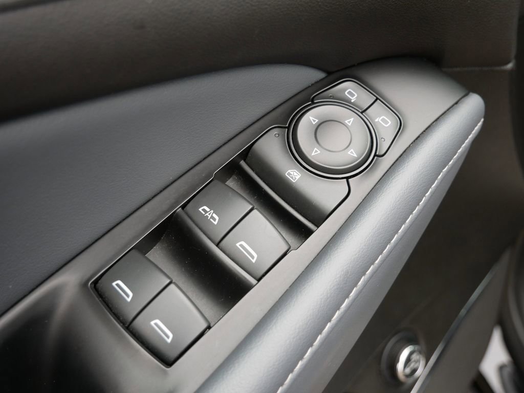 Used 2023 Buick Enclave Essence AWD/4WD image 21