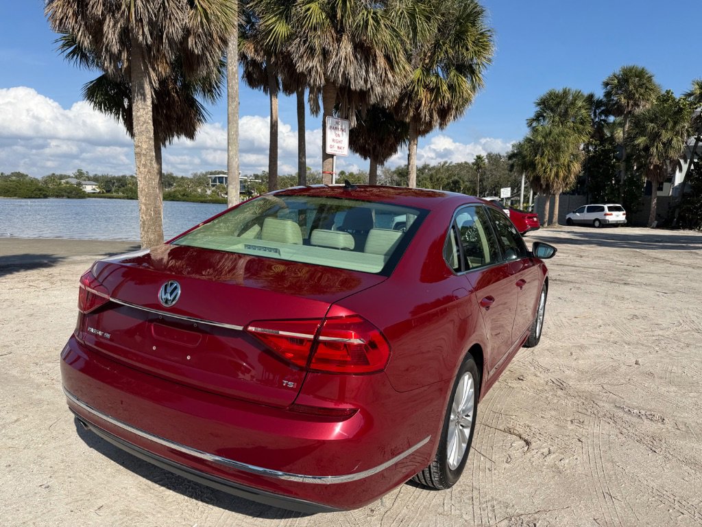 Used 2016 Volkswagen Passat 1.8T SE FWD image 11