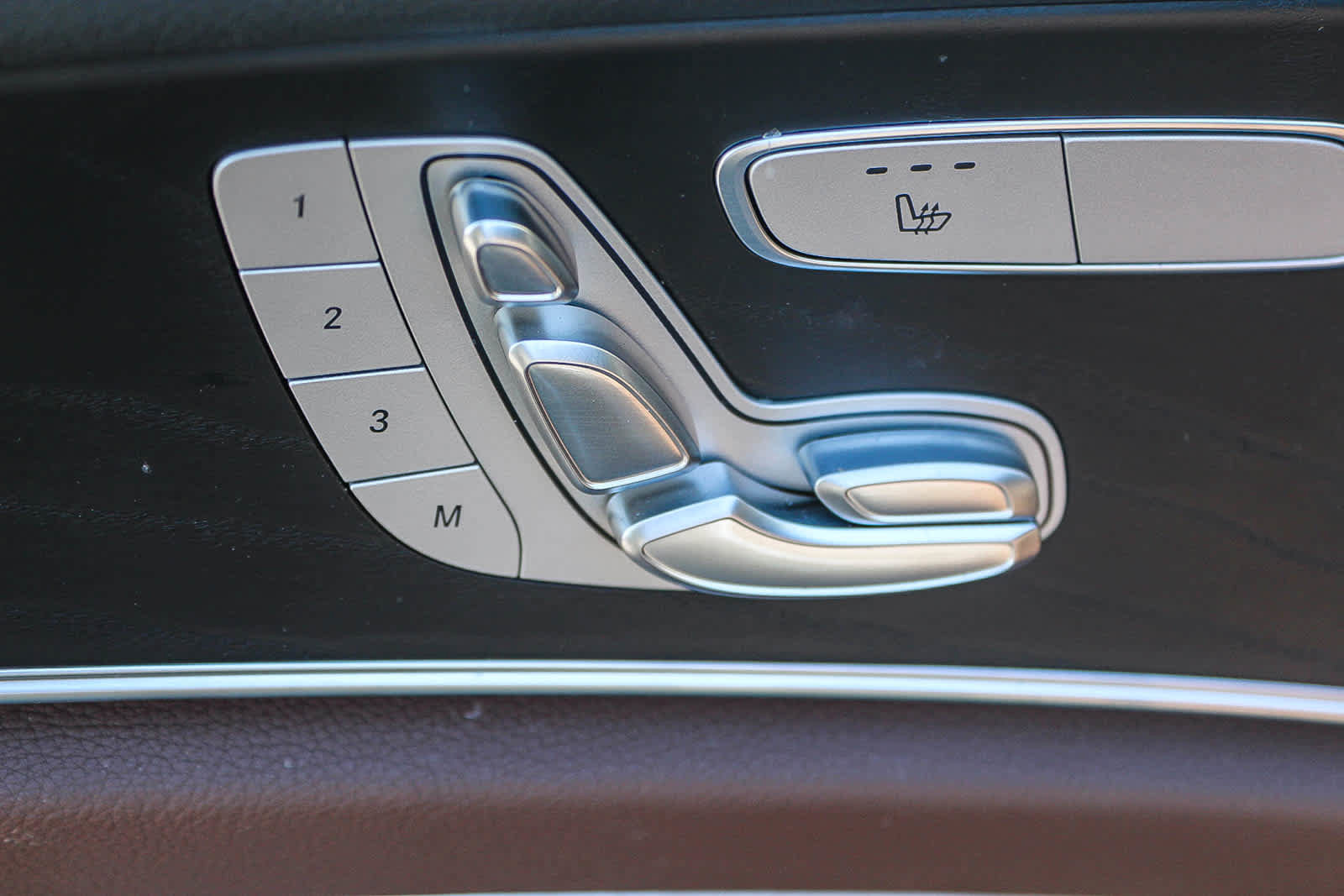 Used 2023 Mercedes-Benz E 450 4MATIC All-Terrain Wagon image 28