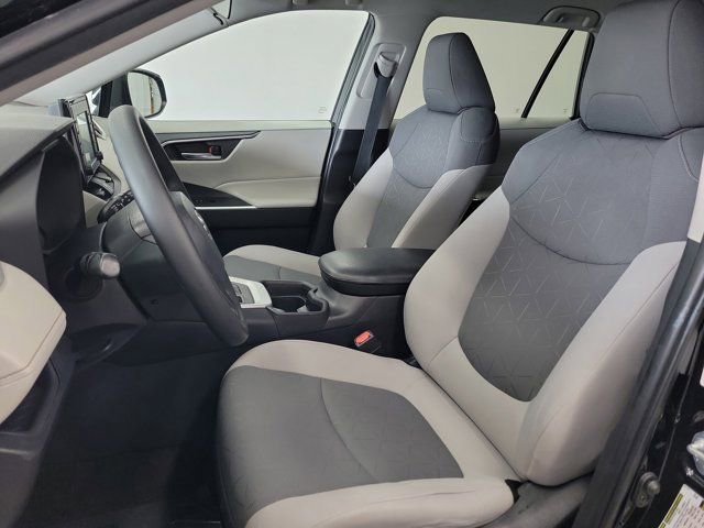 Used 2021 Toyota RAV4 XLE FWD image 22
