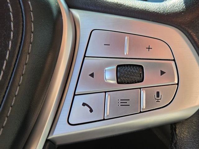 Used 2022 BMW 740i xDrive w/ Premium Package image 33