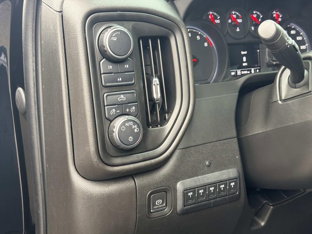 Used 2023 Chevrolet Silverado 2500 Custom w/ Custom Convenience Package image 24