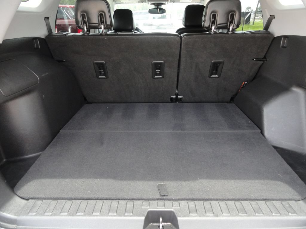 Used 2020 GMC Terrain SLT AWD/4WD image 13