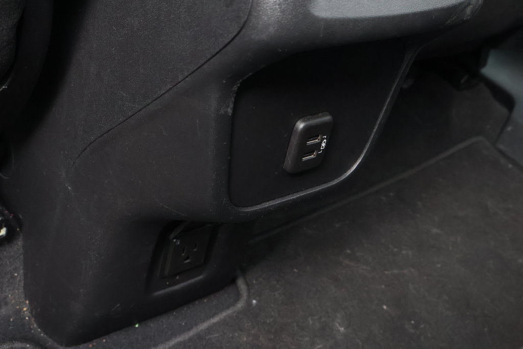 Used 2019 Chevrolet Equinox LT w/ Sun & Navigation Package FWD image 33