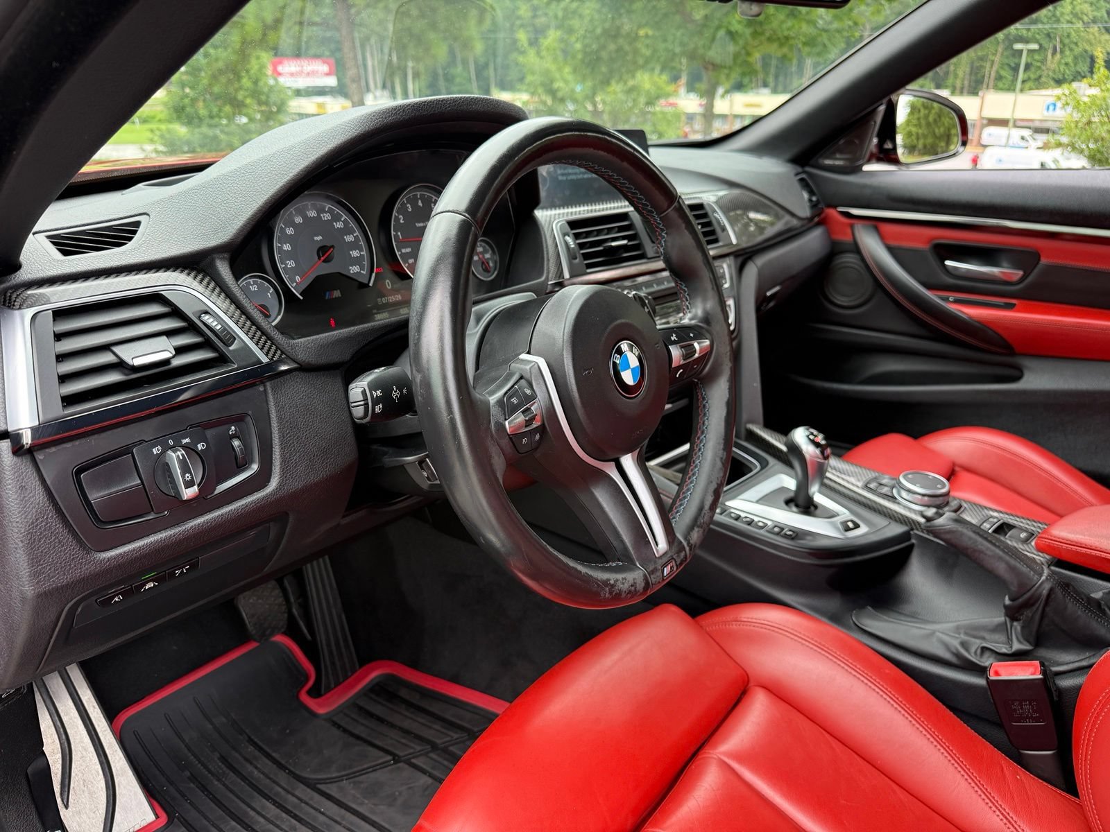 Used 2016 BMW M4 Convertible RWD image 22