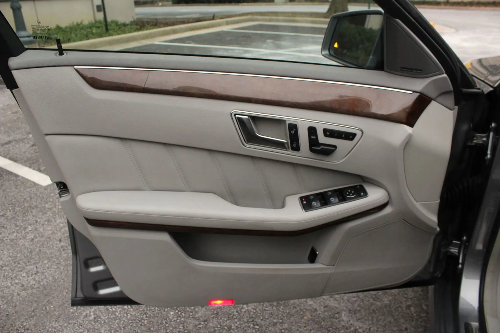 Used 2012 Mercedes-Benz E 350 4MATIC Sedan image 14