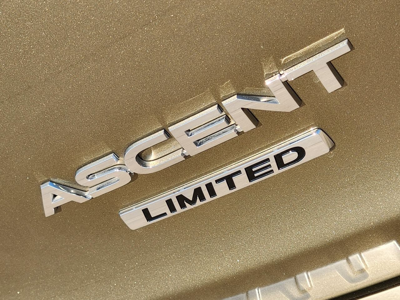 Used 2025 Subaru Ascent Limited AWD/4WD image 10