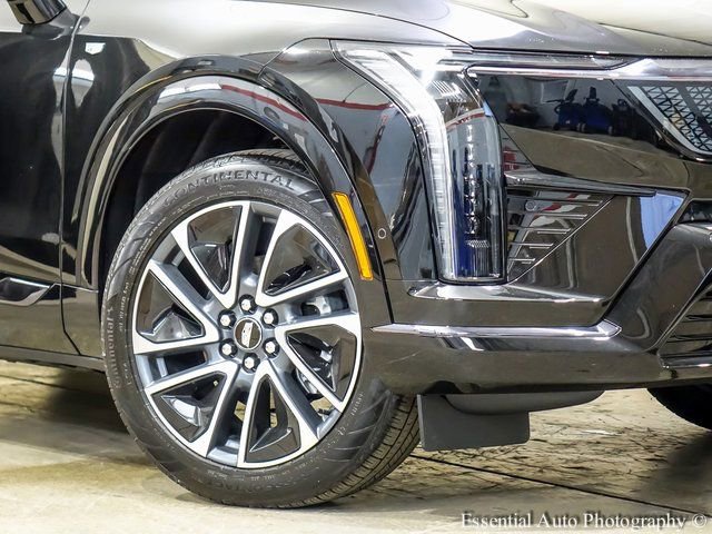 New 2026 Cadillac Optiq Sport 1 w/ LPO, Floor Liner Package AWD/4WD image 3