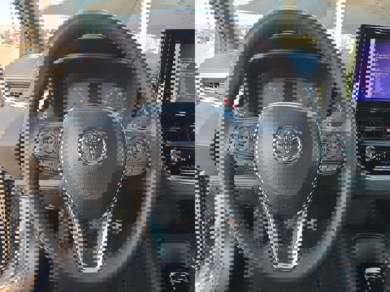 Certified 2025 Toyota Corolla SE image 19