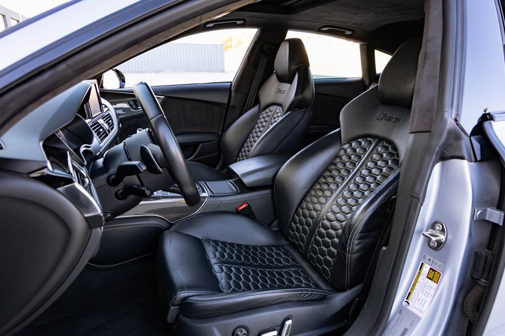 Used 2017 Audi RS 7 Prestige w/ Carbon-Optic Package image 19