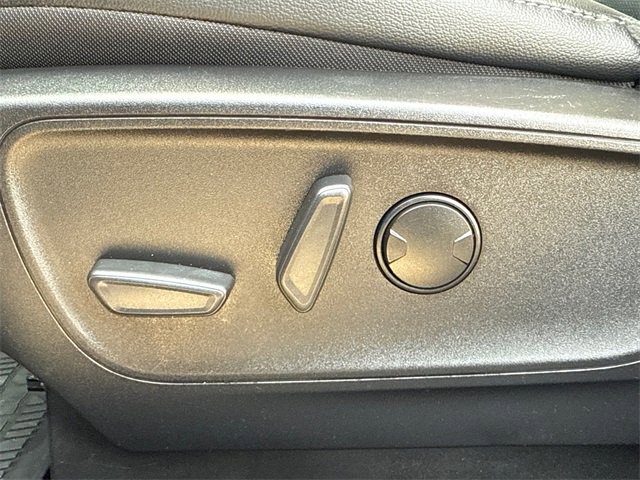 Certified 2022 Ford Escape Titanium image 24