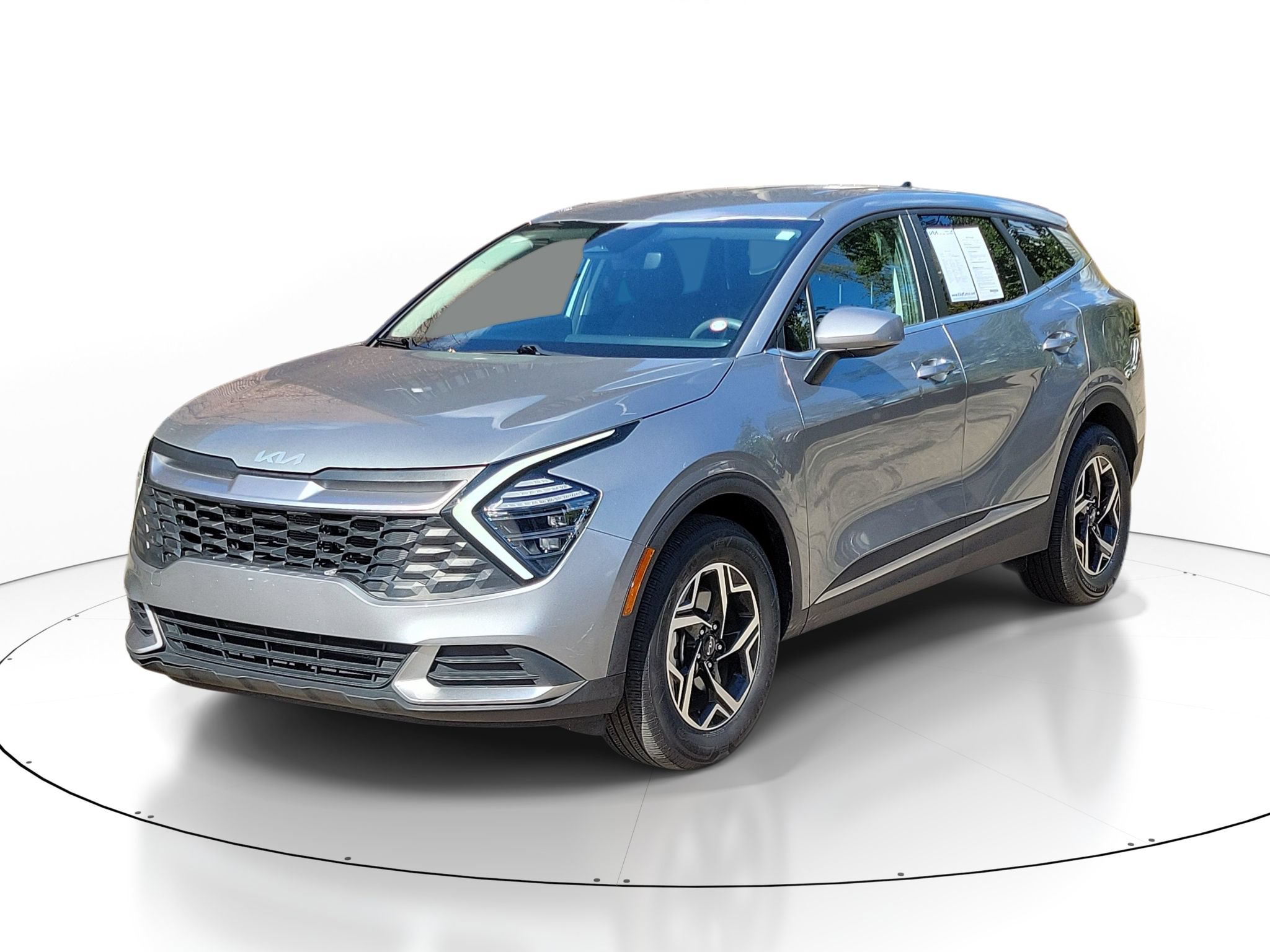 Certified 2025 Kia Sportage LX FWD image 2
