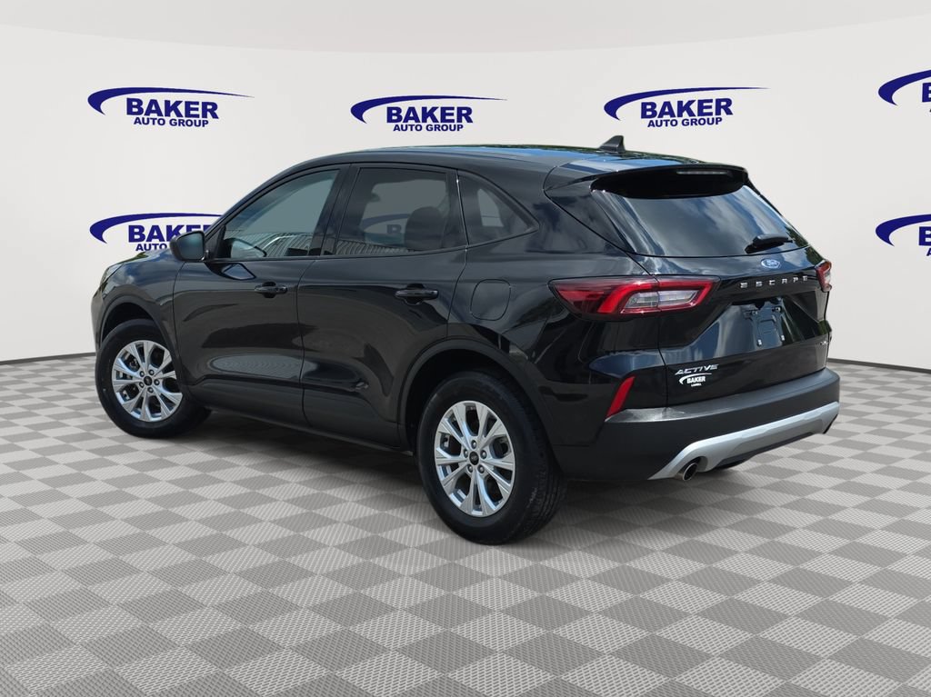 Used 2025 Ford Escape Active AWD/4WD image 5