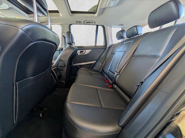 Used 2015 Mercedes-Benz GLK 350 4MATIC image 28