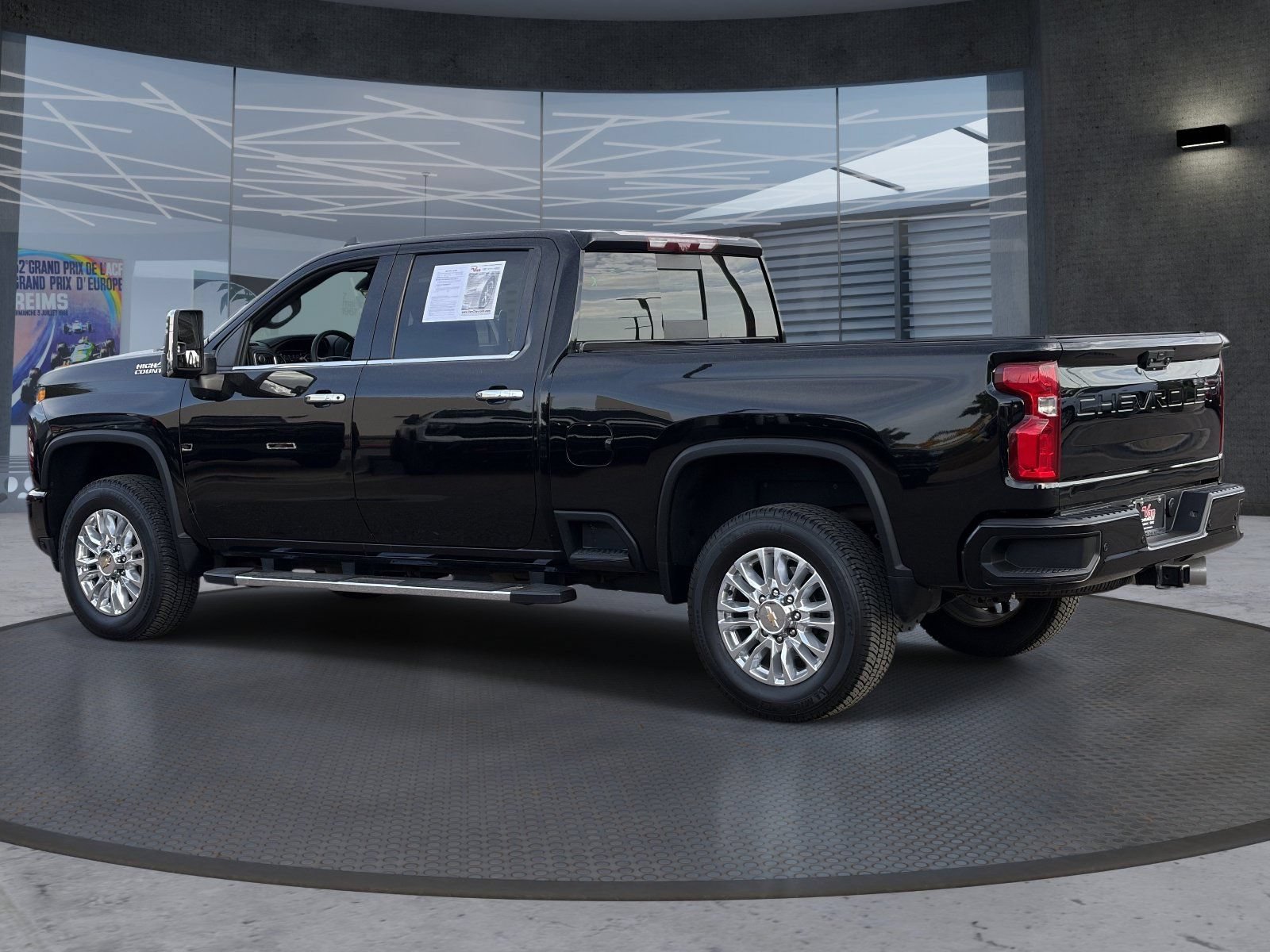 Certified 2023 Chevrolet Silverado 2500 High Country w/ Z71 Off-Road Package AWD/4WD image 4