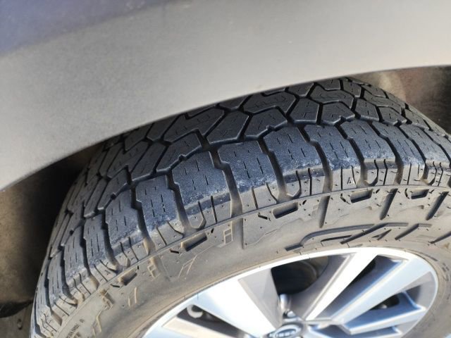 Used 2022 Nissan Pathfinder SL image 13