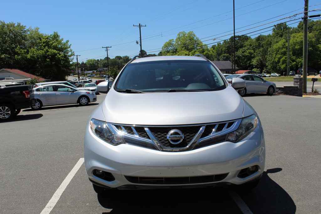 Used 2014 Nissan Murano SV AWD/4WD image 2