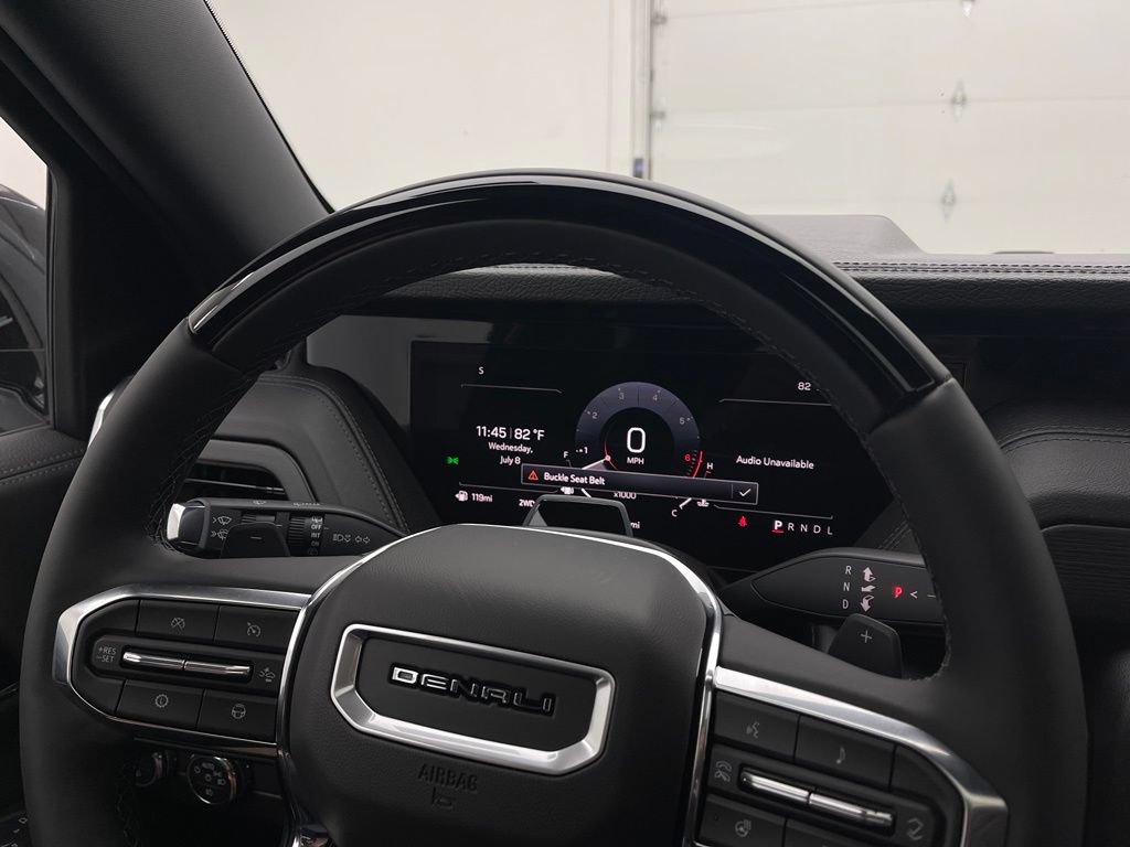 New 2026 GMC Yukon XL Denali w/ Denali Reserve Package AWD/4WD image 6
