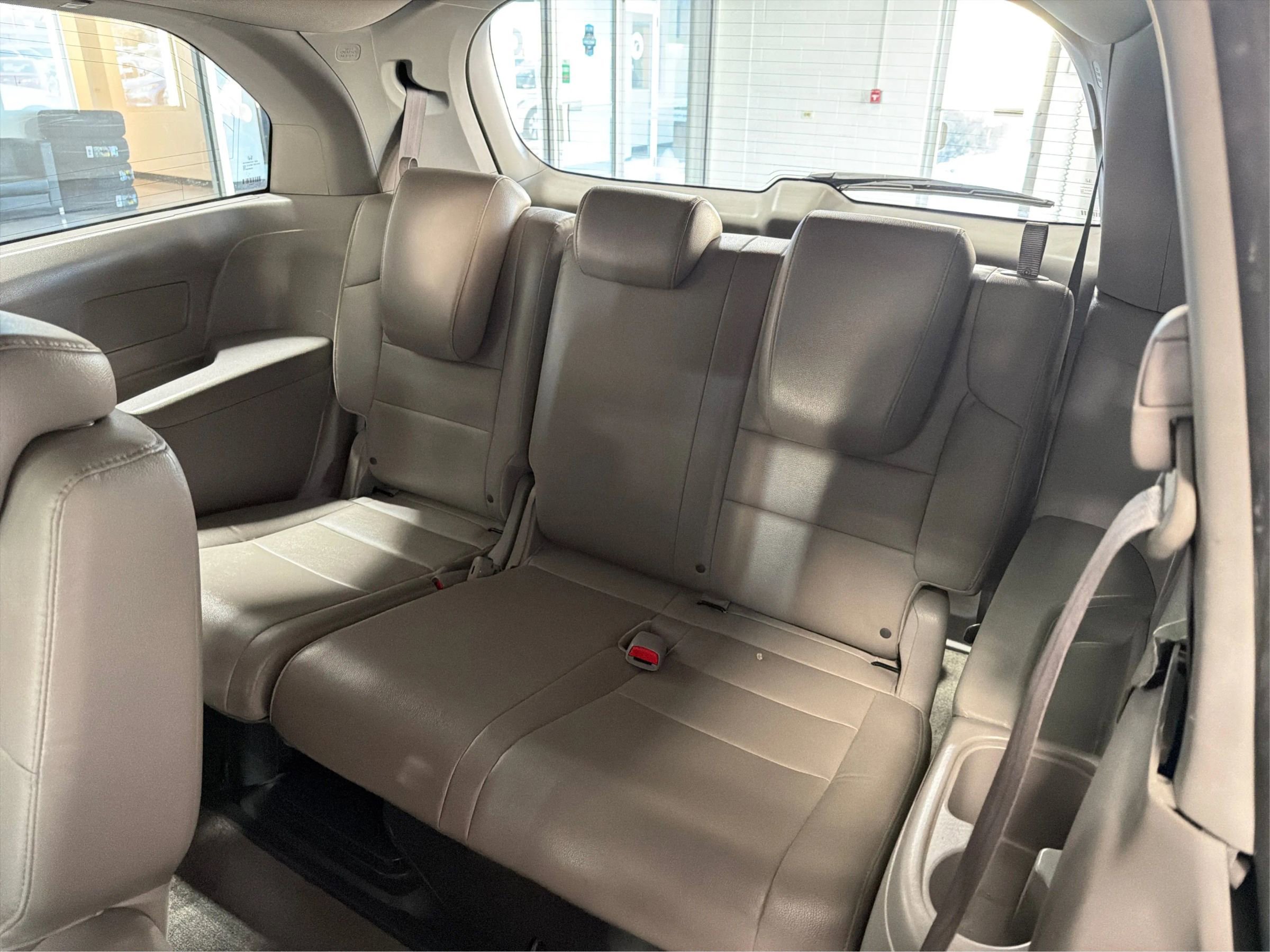 Used 2015 Honda Odyssey EX-L image 30