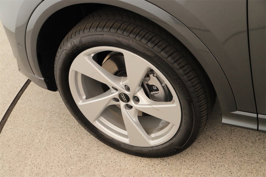 New 2025 Audi Q5 Premium Plus image 30