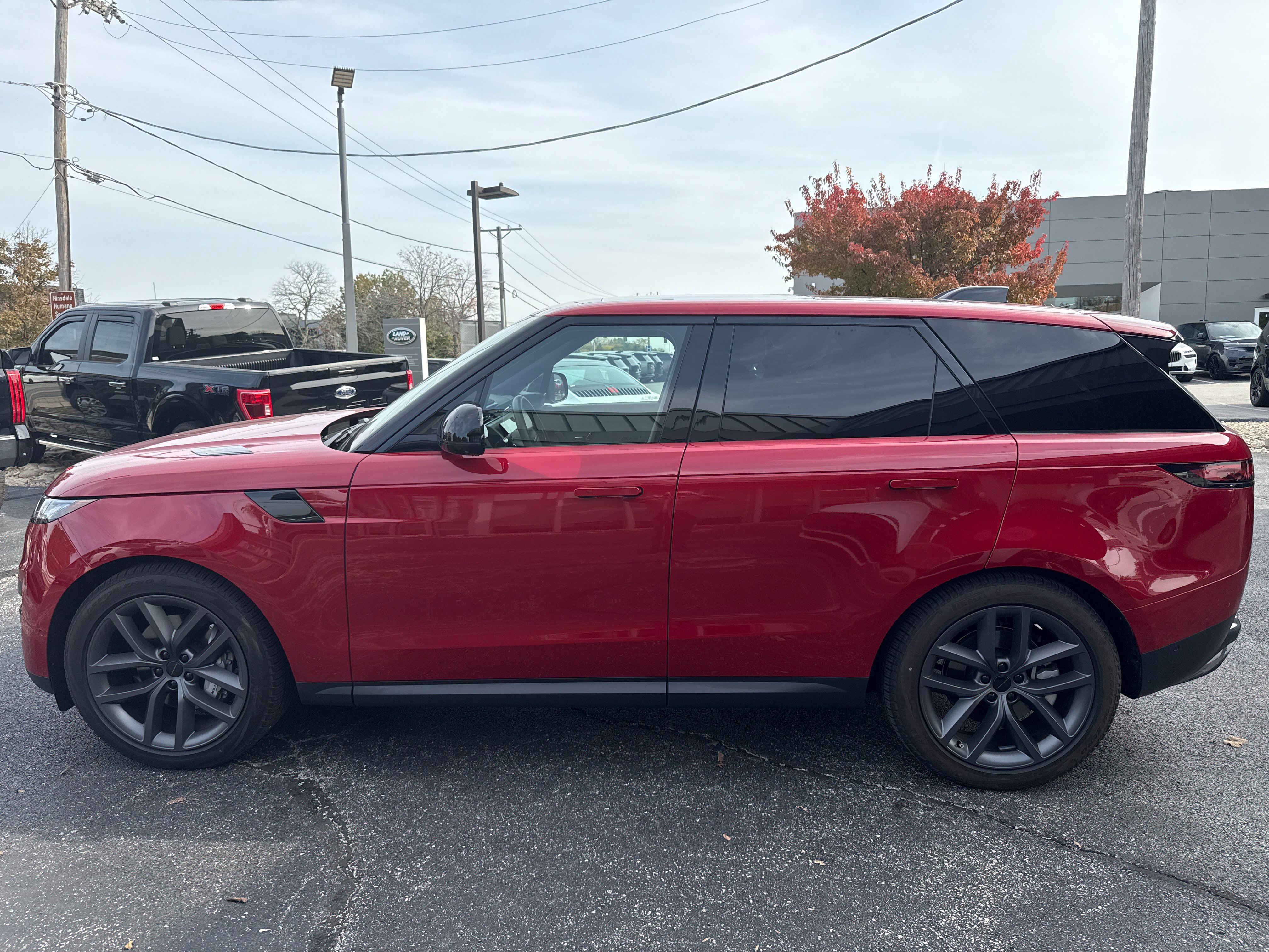 Certified 2026 Land Rover Range Rover Sport SE AWD/4WD image 2