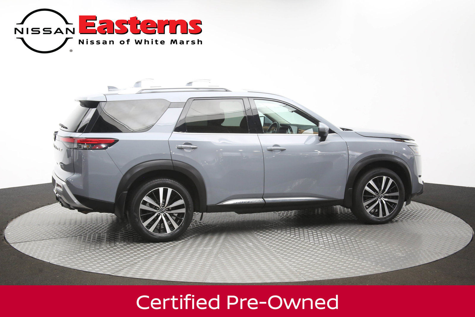 Used 2023 Nissan Pathfinder Platinum w/ Cargo Package AWD/4WD image 42