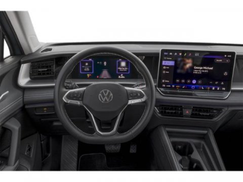 Used 2025 Volkswagen Tiguan SE FWD image 6