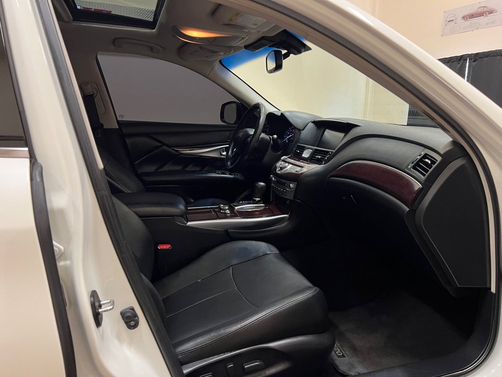 Used 2018 INFINITI Q70 L 3.7 RWD image 27