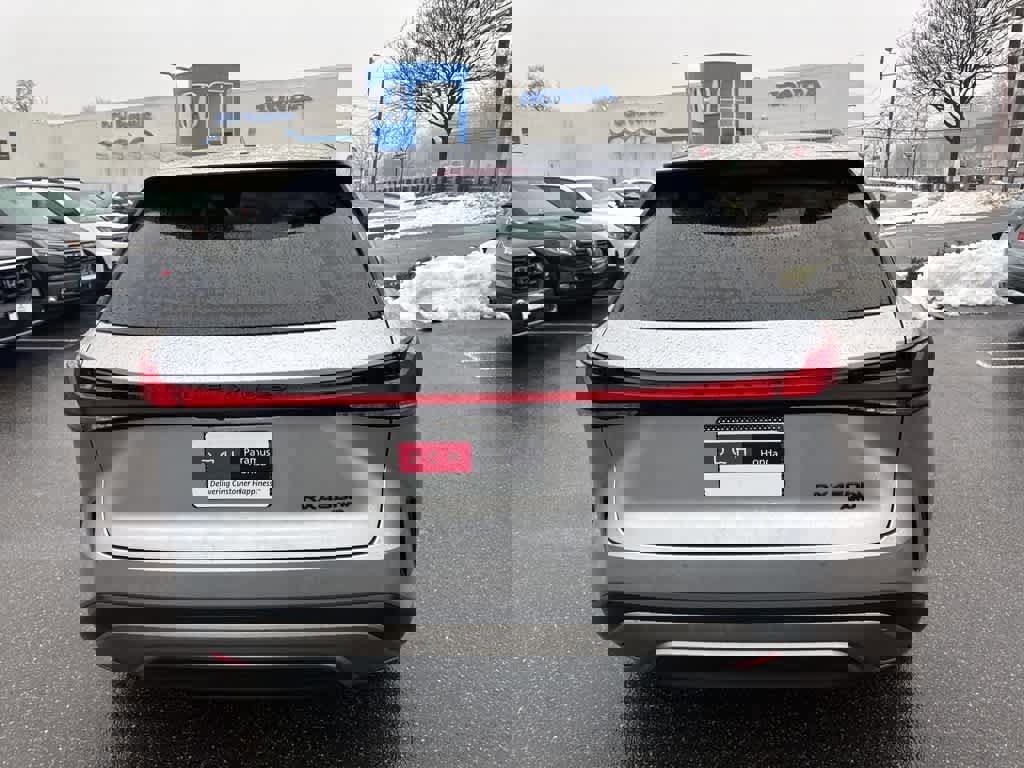 Used 2025 Lexus RX 450h Luxury image 17