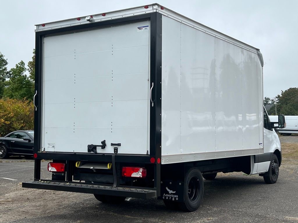Used 2024 Mercedes-Benz Sprinter 4500 image 8
