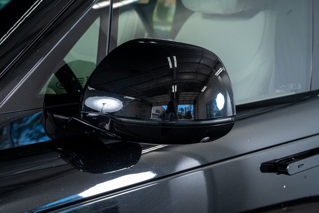 Used 2025 Land Rover Range Rover Autobiography image 21