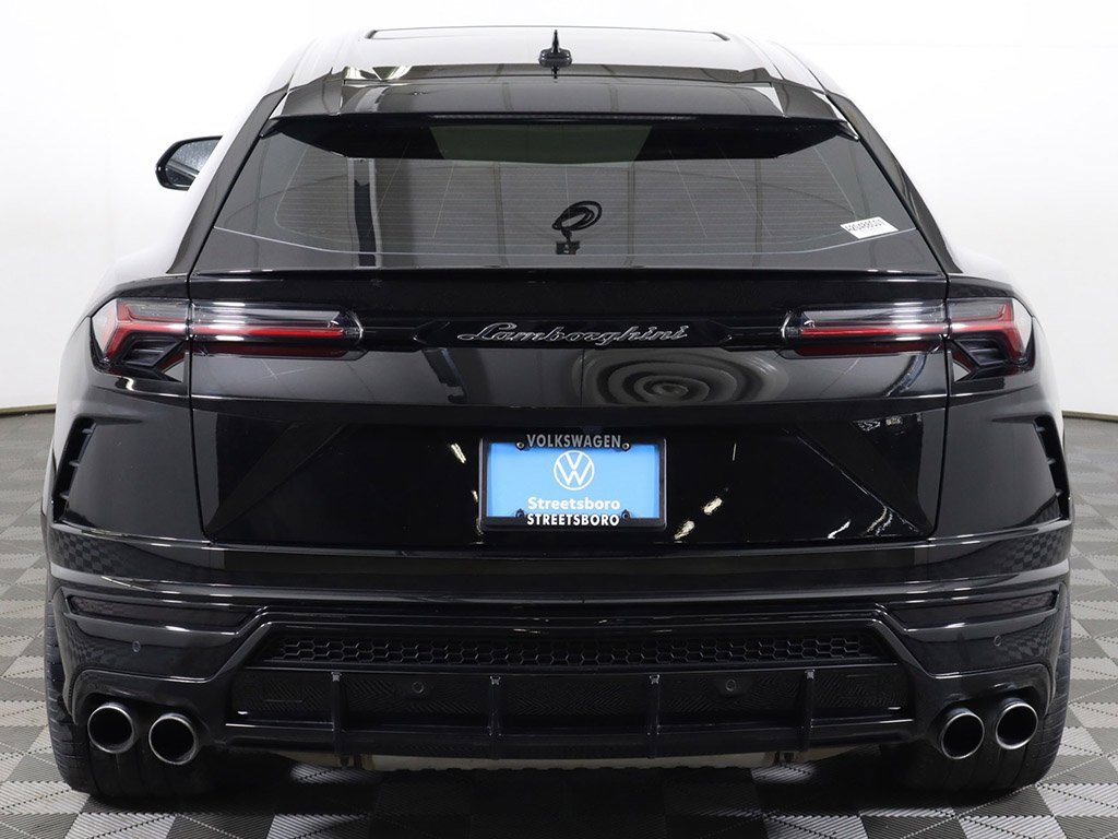 Used 2022 Lamborghini Urus image 16