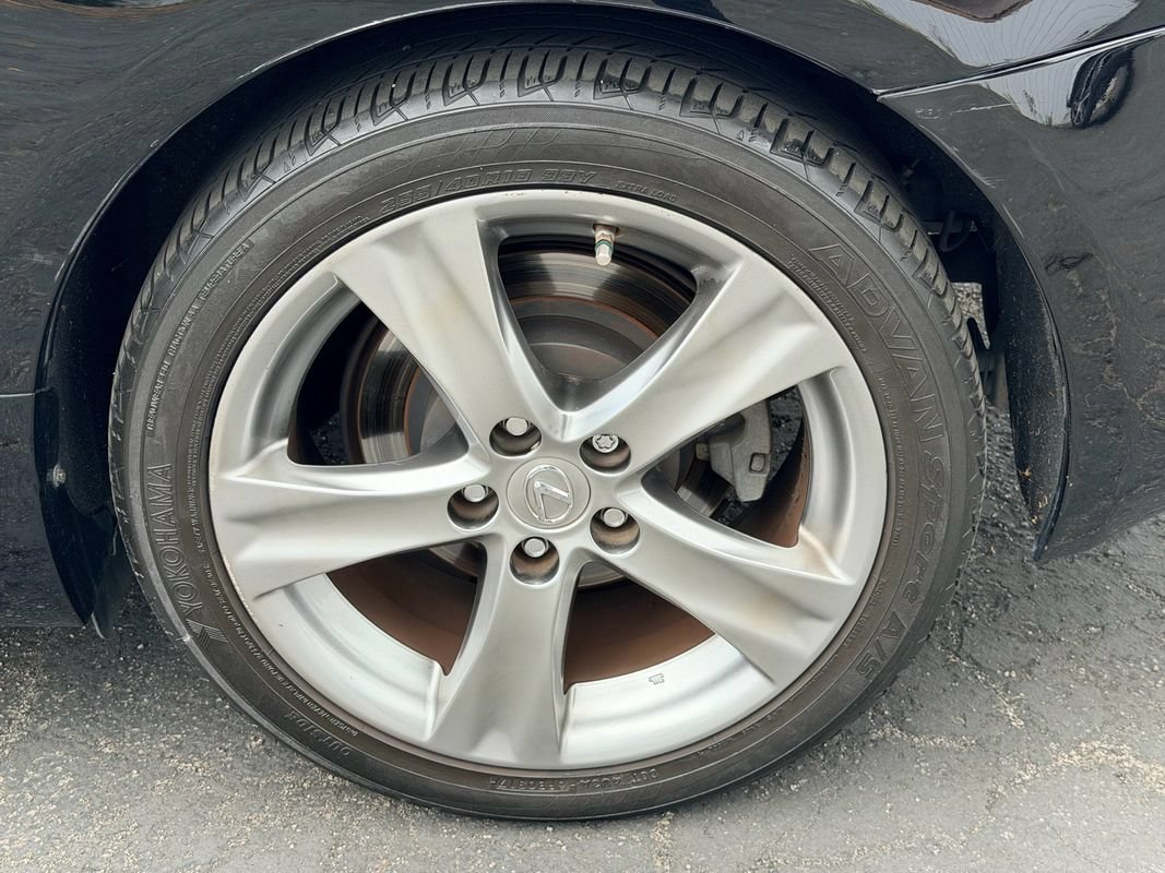 Used 2012 Lexus IS 350C w/ Luxury Pkg RWD image 24