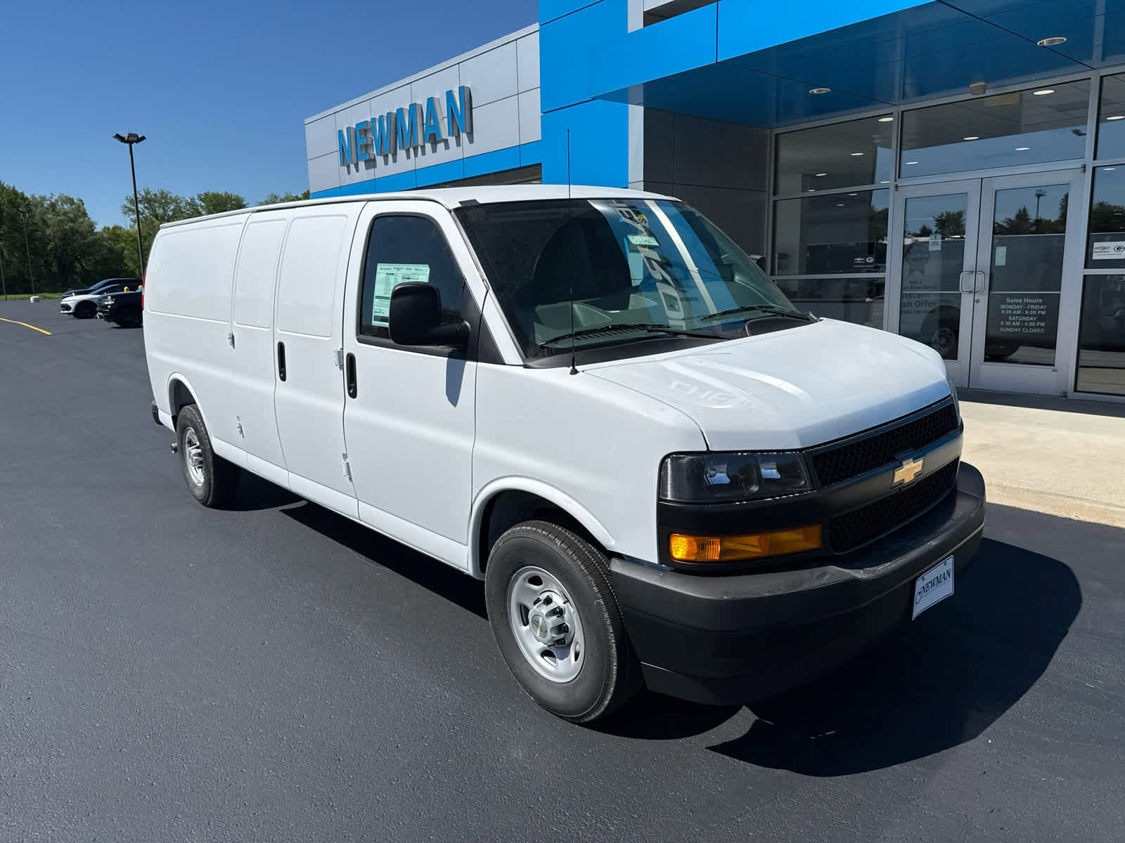 New 2026 Chevrolet Express 3500 Extended w/ Driver Convenience Package